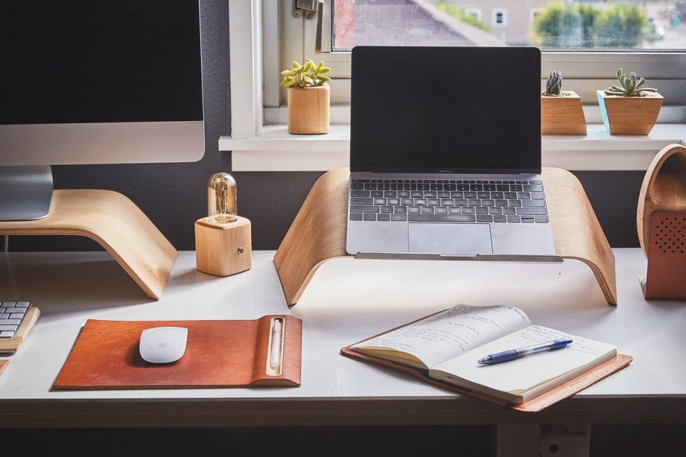 healthy desk set up exercise goals